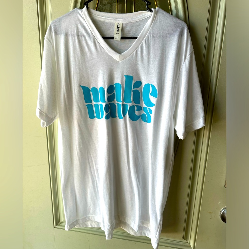 Make Waves white vneck tee